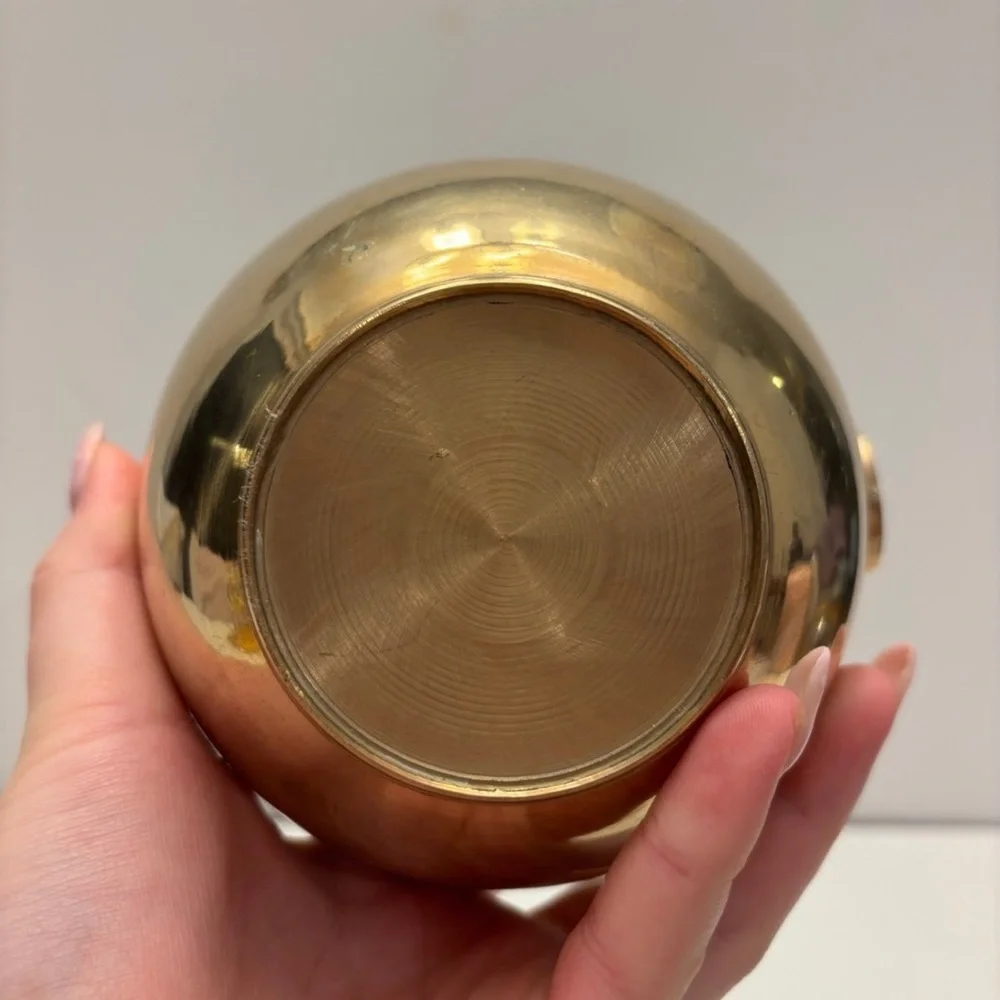Vintage brass pot vase decor